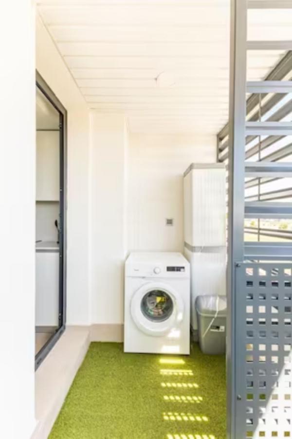 Apartamento Piso Climatizado Y Parking Madrid Exterior foto