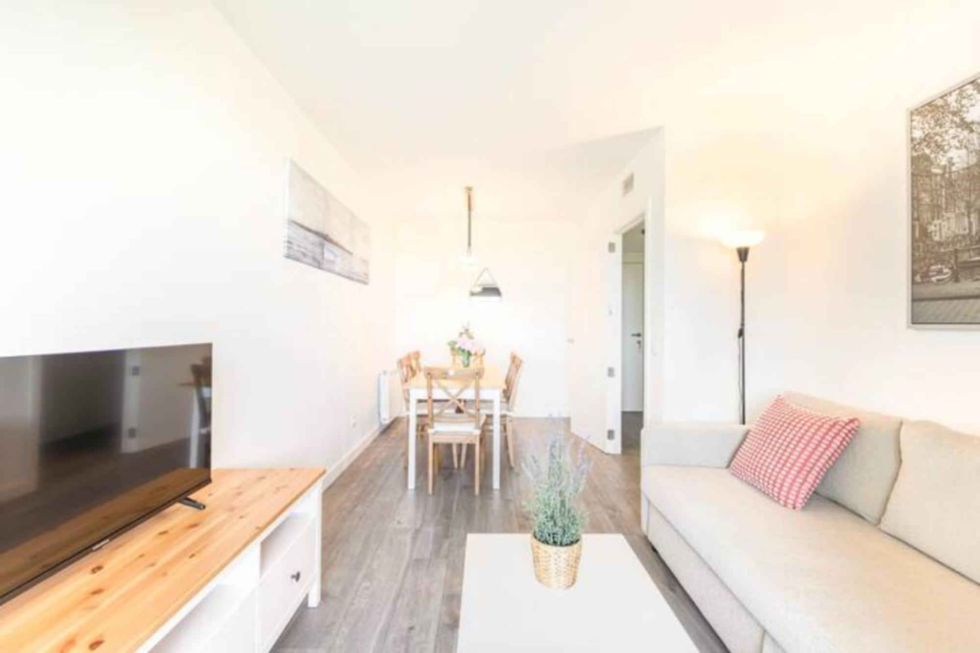 Apartamento Piso Climatizado Y Parking Madrid Exterior foto