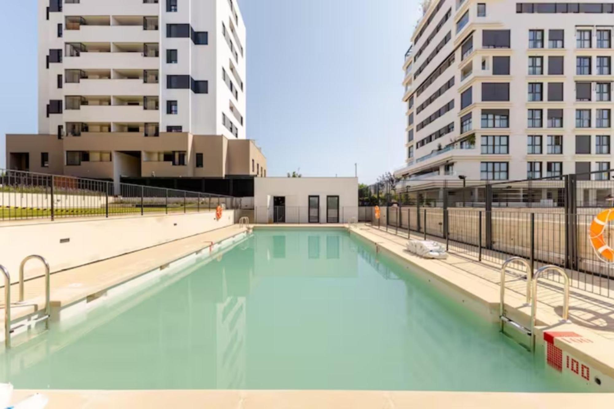 Apartamento Piso Climatizado Y Parking Madrid Exterior foto